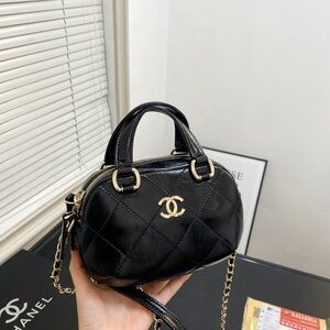 <AUTHENTIC>CHANEL Black Mini Quilted Bag